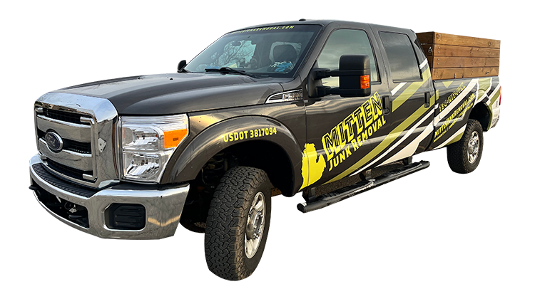 Mitten-Junk-Removal-Company-in-Michigan-truck